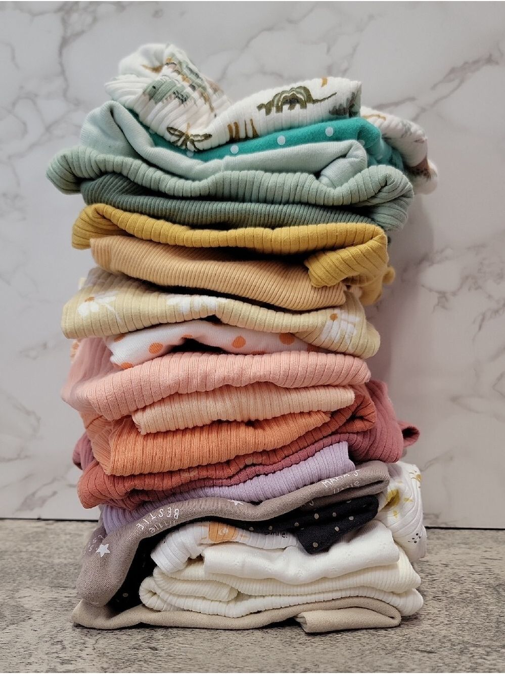 Large bundle of size 3 Months one piece bodysuits - Picture 8 of 8